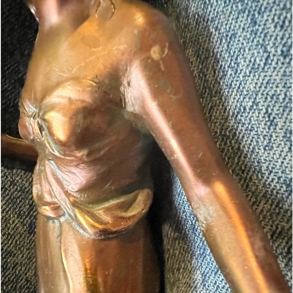 Antique French art nouveau bronzed metal figurine "Woman on Flower" - Picture 4 of 8